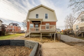 153 Hochberg Rd in Pittsburgh, PA - Building Photo - Building Photo