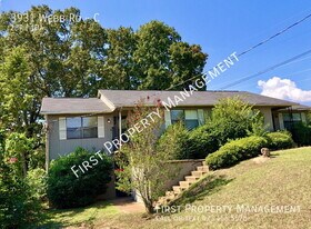 3931 Webb Rd in Chattanooga, TN - Building Photo