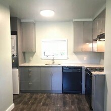 1922 Skidaway Rd, Unit 1 in Savannah, GA - Building Photo - Building Photo