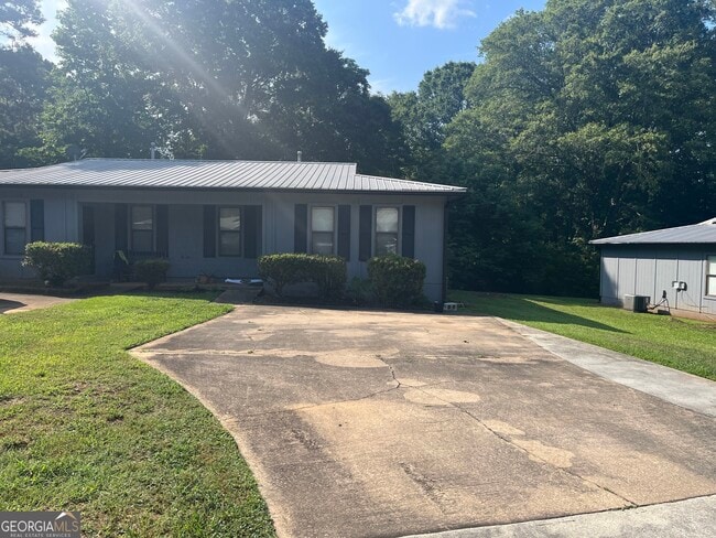 property at 140 Pine Terrace