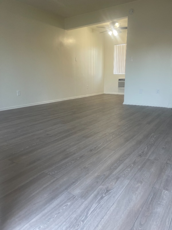 2232 E Lenita Ln