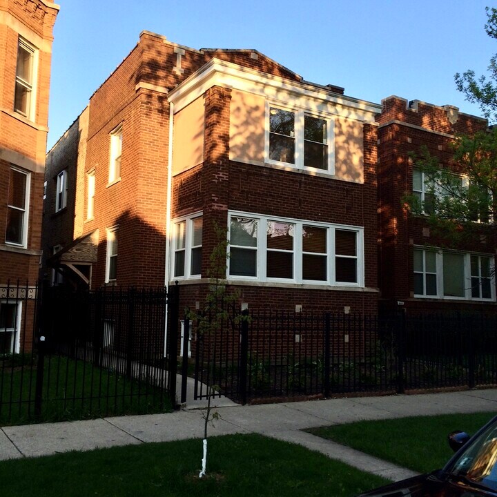 4521 N Christiana Ave in Chicago, IL - Building Photo