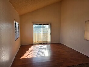 32200 Cathedral Canyon Dr, Unit 103 in Cathedral City, CA - Building Photo - Building Photo