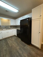 617 E Miami Ave in Mcalester, OK - Foto de edificio - Building Photo