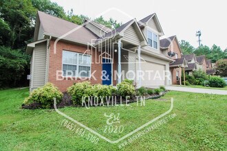 900 Glendower Way in Knoxville, TN - Building Photo - Building Photo