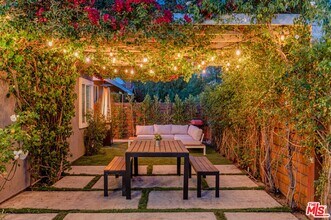 1937 W 29th St in Los Angeles, CA - Building Photo - Building Photo