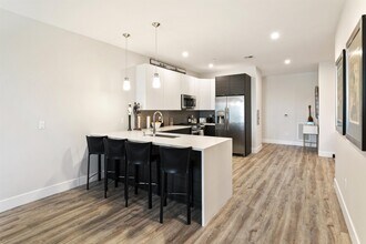 6701 KENNEDY Blvd in North Bergen, NJ - Building Photo - Building Photo