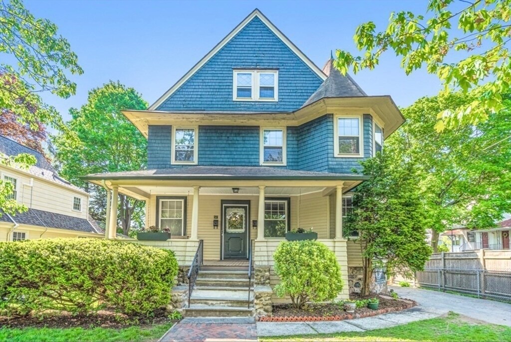 57 Howard St in Melrose, MA - Building Photo