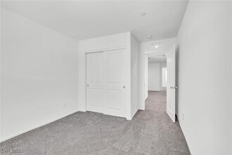 1907 Brio Vis St in Henderson, NV - Building Photo - Building Photo