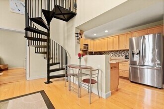 360 Revere Beach Pky, Unit 2 in Revere, MA - Building Photo - Building Photo