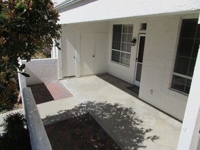 11565 Caminito La Bar in San Diego, CA - Building Photo - Building Photo