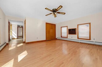 155 Thorndike St, Unit 155 Thorndike St. #2 in Arlington, MA - Building Photo - Building Photo