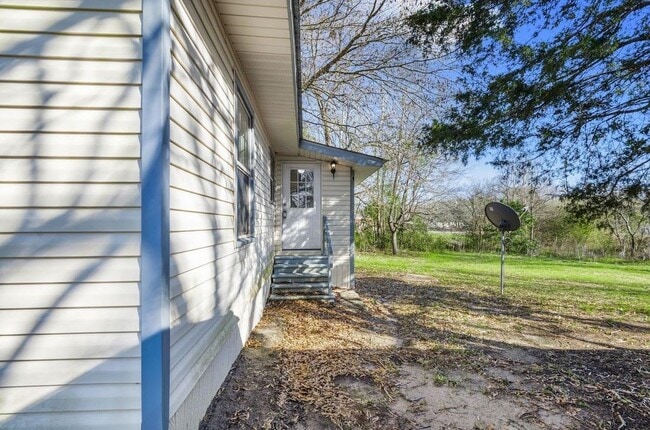 property at 472 E Main St