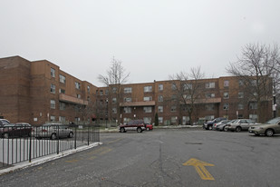 1055 Forestwood Dr Apartments