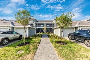 17440 Opal Sand Dr in Venice, FL - Building Photo