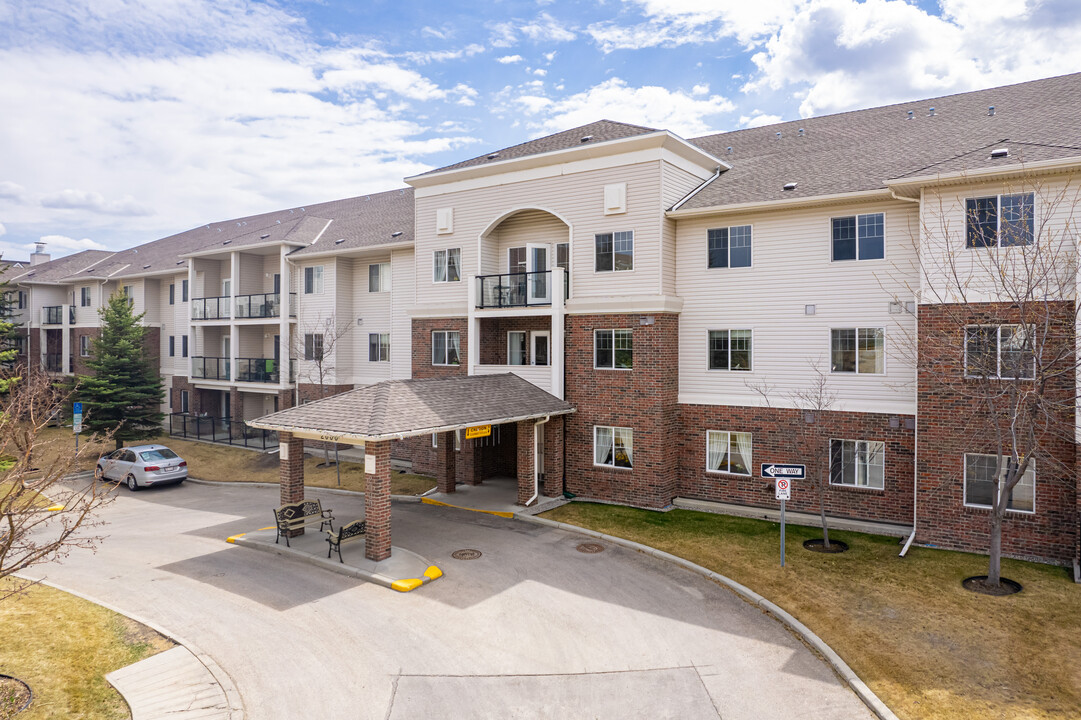 Calvanna Village Arbour Lake in Calgary, AB - Building Photo