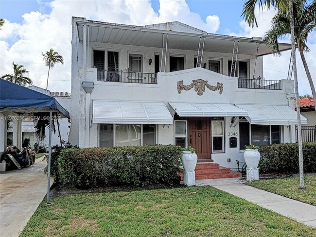 property at 2346 SW 20th St