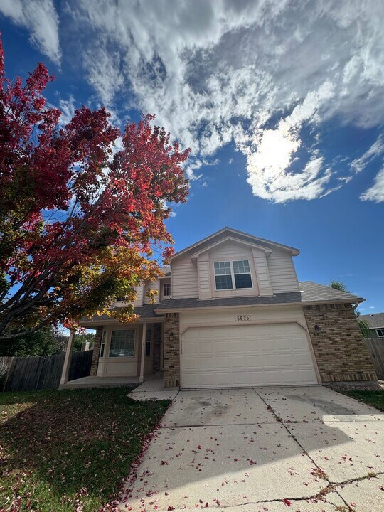 5625 Flag Way in Colorado Springs, CO - Building Photo