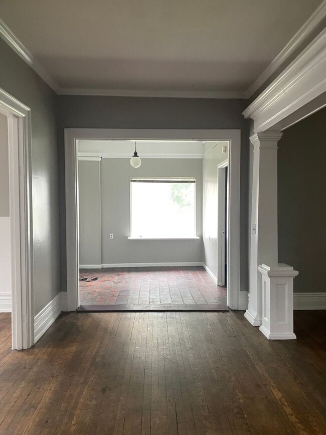 733 Broad St NW in Cleveland, TN - Building Photo - Building Photo