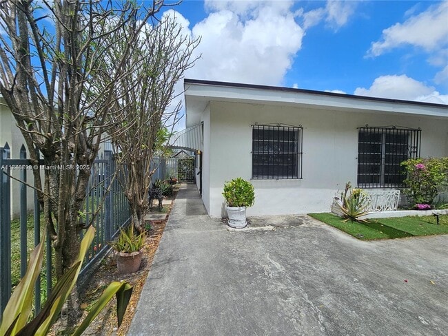 property at 11035 SW 56th St