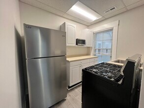 264 Middlesex Rd-Unit -264 in Tyngsboro, MA - Building Photo - Building Photo