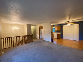 2415 319th Ln NE in Cambridge, MN - Foto de edificio - Building Photo