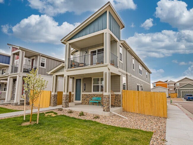 7607 Sun Shimmer View in Colorado Springs, CO - Building Photo - Building Photo