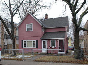 3043 Grand Ave S in Minneapolis, MN - Building Photo - Building Photo