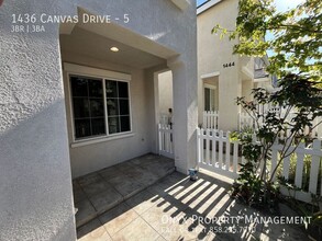 1436 Canvas Dr in Chula Vista, CA - Building Photo - Building Photo