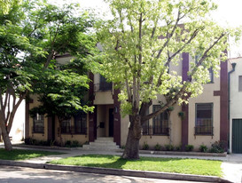 512 N Alexandria Ave in Los Angeles, CA - Building Photo