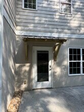 886 Moore Rd, Unit Daylight Basement Apt in Newnan, GA - Building Photo - Building Photo
