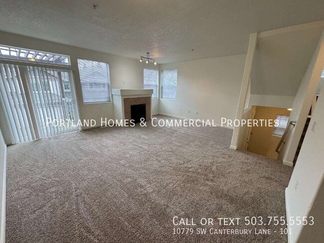 10779 SW Canterbury Ln in Tigard, OR - Building Photo - Building Photo