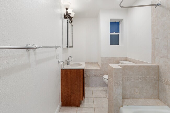 243 Irving St in San Francisco, CA - Building Photo - Building Photo