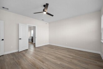 3226 Banyan Dr in Santa Fe, TX - Building Photo - Building Photo