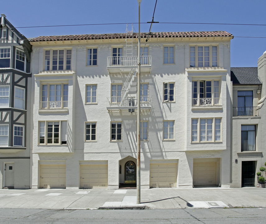 3535 Fillmore St in San Francisco, CA - Building Photo