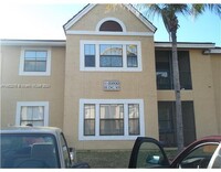 15661 SW 104th Terrace in Miami, FL - Building Photo - Building Photo