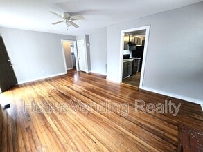 812 Brewster Rd in Alcoa, TN - Building Photo - Building Photo