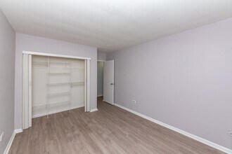 1401 W Warner Ave-Unit -1A in Chicago, IL - Building Photo - Building Photo