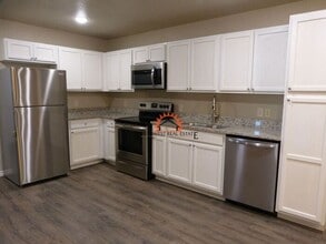1313 Mission Dr in Clovis, NM - Foto de edificio - Building Photo