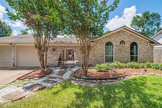 property at 5611 Winding Way Dr