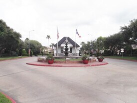 1722 Parklake Village Dr in Katy, TX - Building Photo