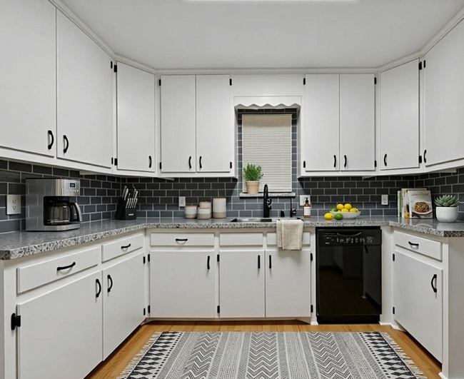 2413 Mimosa St in Mission, TX - Building Photo - Building Photo