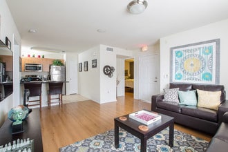 The Landing Student Living in Greenville, NC - Foto de edificio - Building Photo