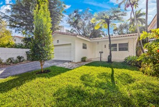 1750 Espanola Dr in Miami, FL - Building Photo - Building Photo