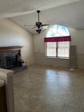 11305 Ashbrooke Gardens Dr in Louisville, KY - Building Photo - Building Photo