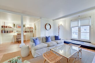 2424 Gough St in San Francisco, CA - Foto de edificio - Building Photo