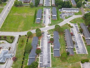 3027 Adams Blvd in Greenville, NC - Building Photo - Building Photo