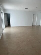 11430 SW 47th St in Miami, FL - Building Photo - Building Photo