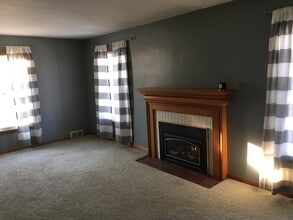 801 Wolff St, Unit Home in Racine, WI - Building Photo - Building Photo