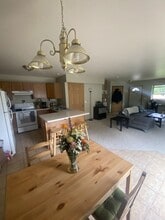 221 10th Ave in Eau Claire, WI - Building Photo - Building Photo